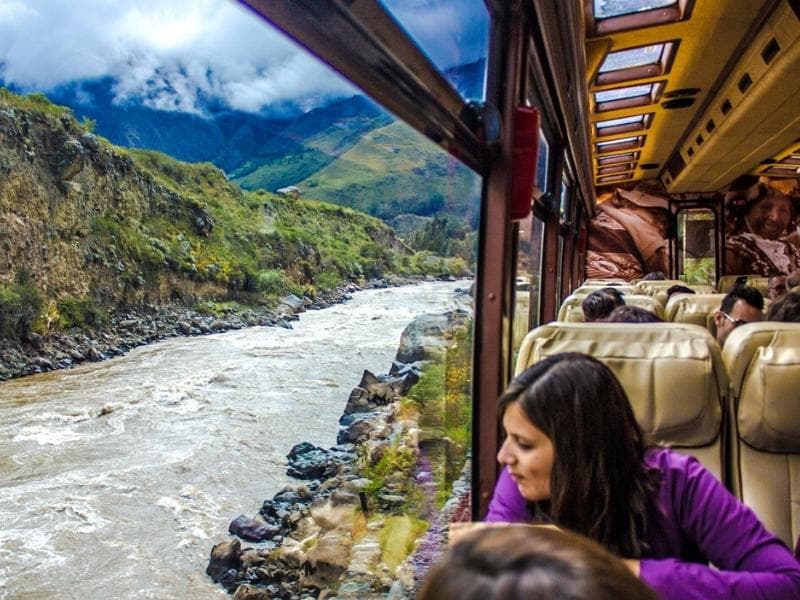 MIT DEM ZUG NACH AGUAS CALIENTES