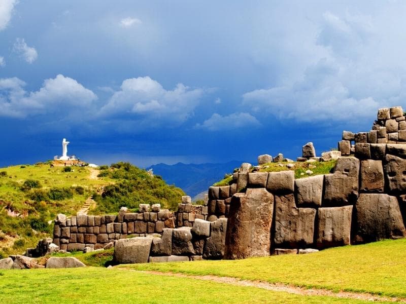 CUSCO CITY TOUR: INCA TEMPLE OF QORIKANCHA - SACSAYHUAMAN - QENQO - TAMBOMACHAY