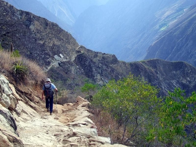 CHOQUEQUIRAO TREK: CUSCO - CAPULIYOC - PLAYA ROSALINA - MARAMPATA