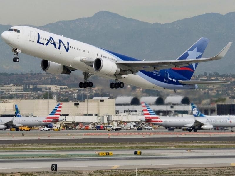 PERU TOURS:  LIMA AIRPORT