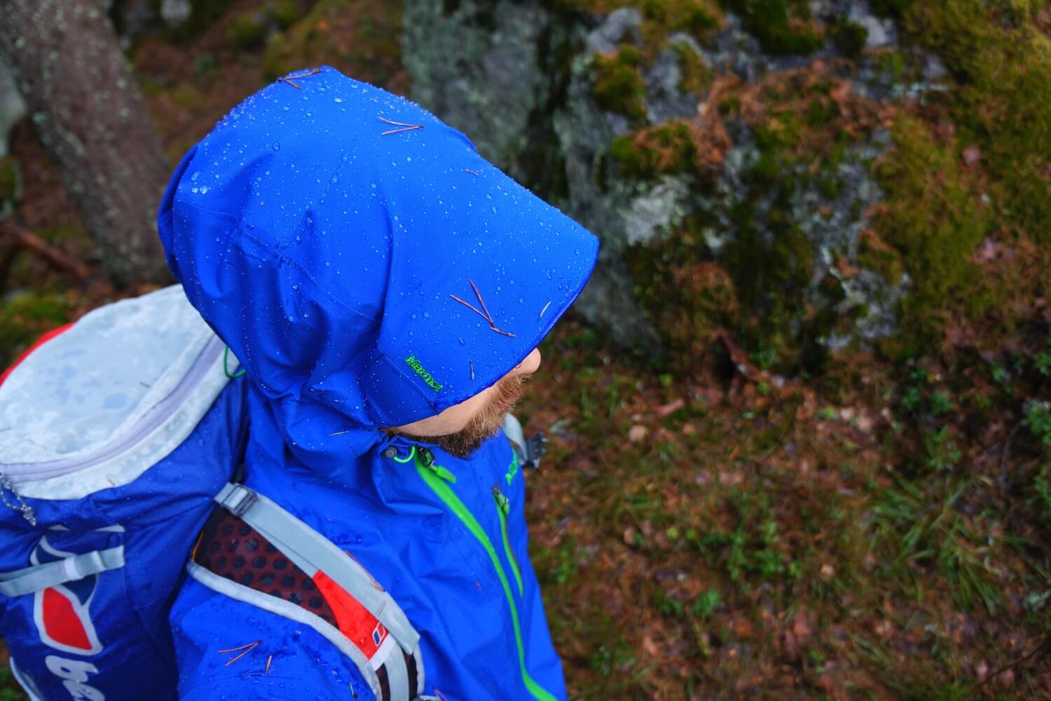 Außergewöhnlich in den Bergen: MARMOT GORE-TEX Minimalist Pro Jacket