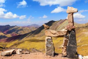 Differences between Vinicunca Mountain and Palccoyo
