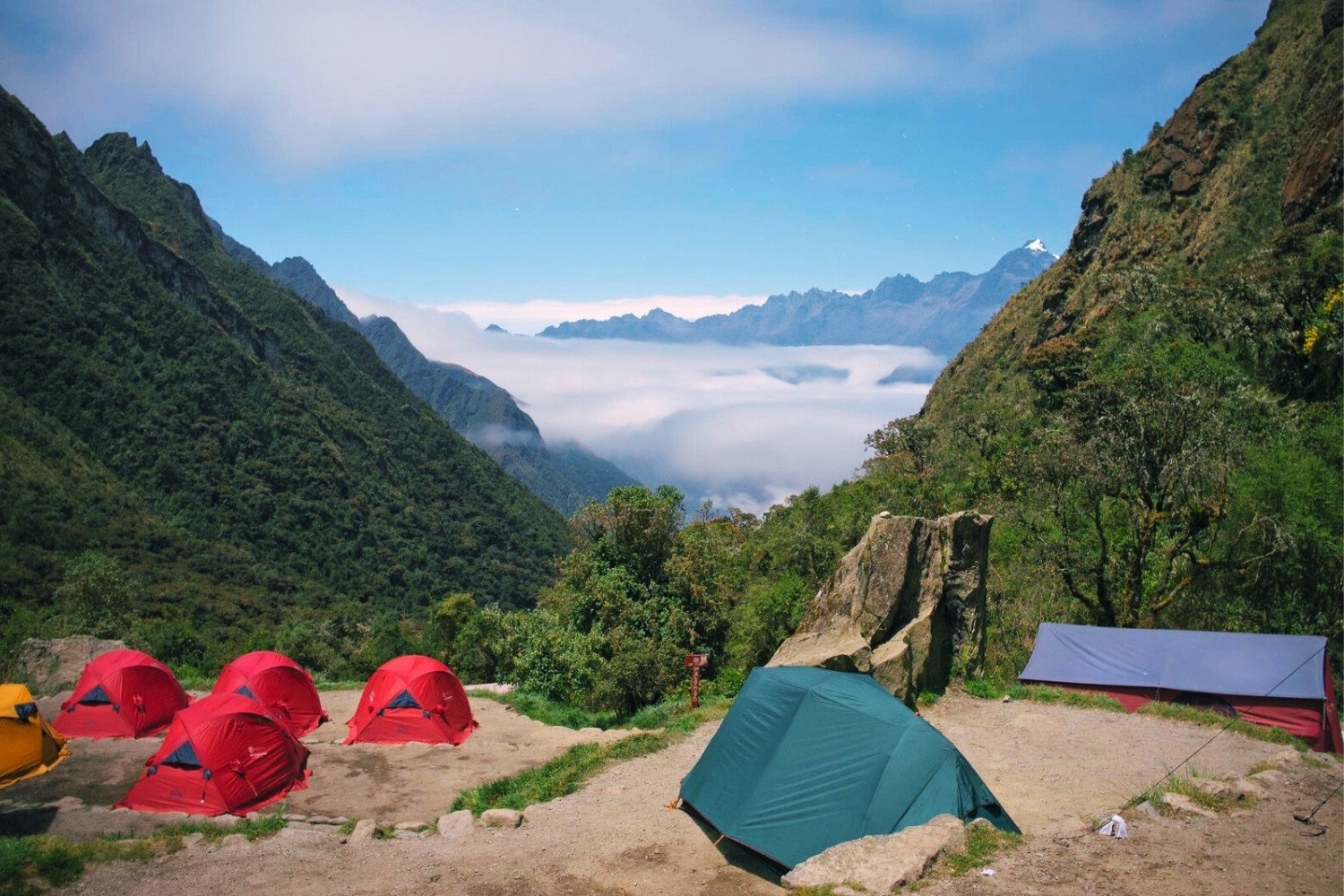 AMENITIES AND ACCOMMODATIONS ON THE INCA TRAIL AND SALKANTAY TREK: A DETAILED COMPARATIVE ANALYSIS