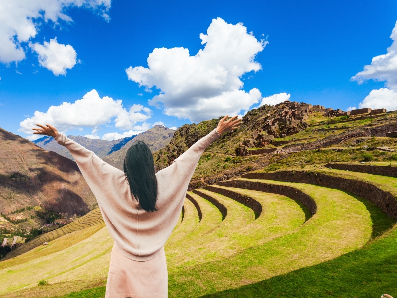 HIKE TO PISAC RUINS