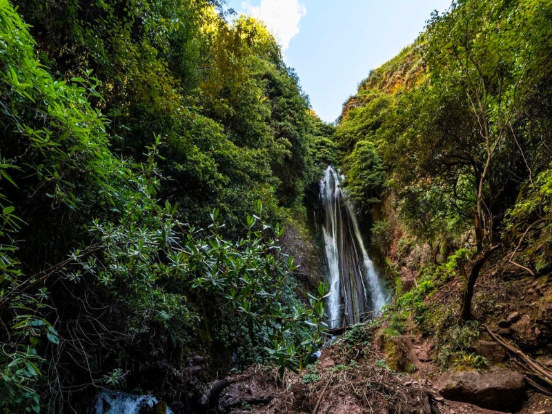 CAMINATA DE CHINCHERO A LA CATARATA DE POC POC - URQUILLOS