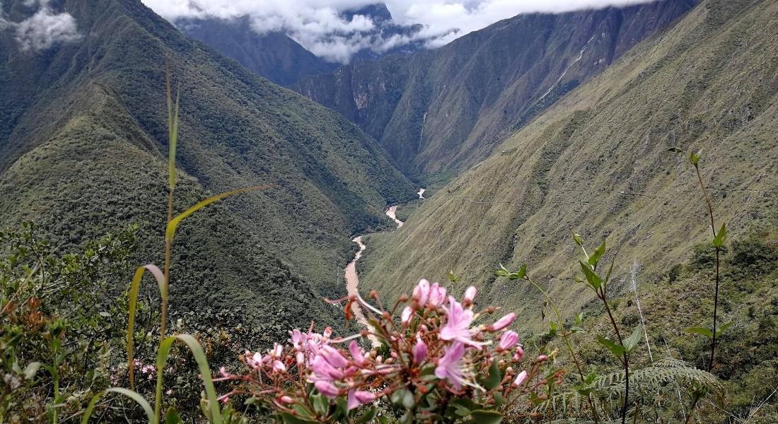 GETTING TO CUSCO TO EXPLORE THE SHORT  INCA TRAIL HIKE